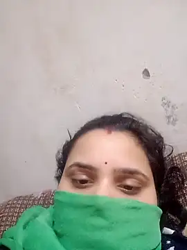 Snapshot of khushibaby85 chatting on April 2026 06:50:01 PM khushibaby85 online show from April 2026 06:50:01 PM