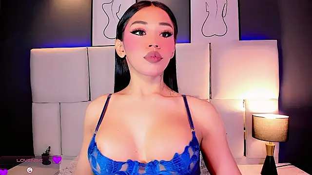 Snapshot of Aleisha_Beaumont chatting on July 2026 09:35:01 PM Aleisha Beaumont online show from July 2026 09:35:01 PM