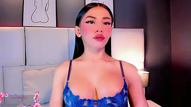 Snapshot of Aleisha_Beaumont chatting on August 2026 09:28:01 PM Aleisha Beaumont online show from August 2026 09:28:01 PM