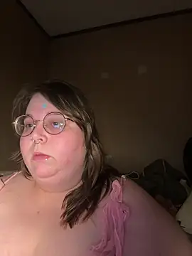 Snapshot of princessghostiii chatting on April 2026 02:07:02 AM princessghostiii online show from April 2026 02:07:02 AM