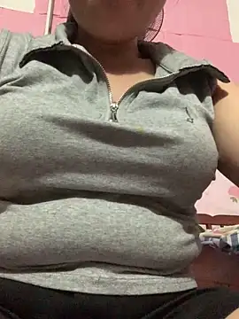 Helen-baby online show from May 2026 07:10:02 PM