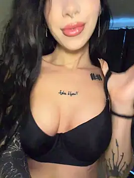 Snapshot of XEye_Candy chatting on May 2026 04:07:01 AM XEye Candy online show from May 2026 04:07:01 AM