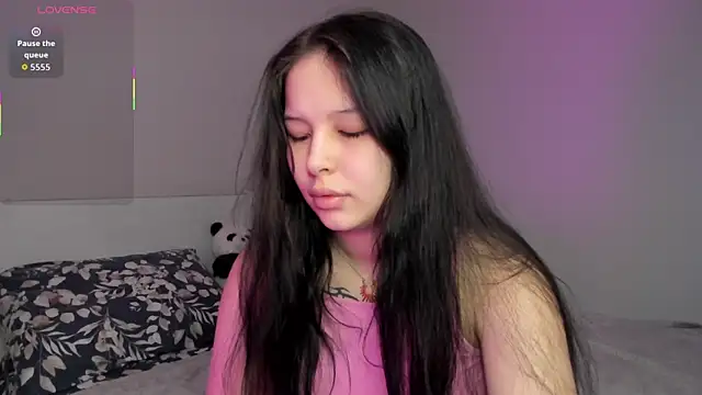 Snapshot of missinfull chatting on May 2026 01:17:02 PM missinfull online show from May 2026 01:17:02 PM