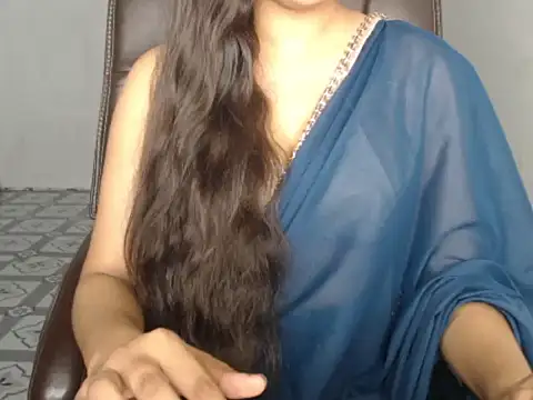 Shalini Gaur online show from April 2026 02:37:01 PM