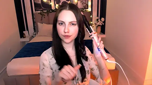  AliceWells online show from April 2026 08:50:02 AM