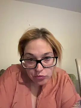 SecretRavenXO online show from May 2026 11:45:02 PM