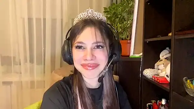 Snapshot of TuZezima chatting on April 2026 07:09:02 PM TuZezima online show from April 2026 07:09:02 PM