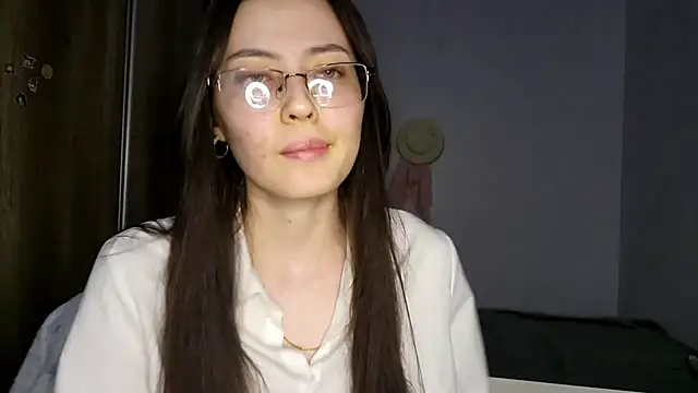 Snapshot of AshleyTropiano chatting on May 2026 03:21:02 PM AshleyTropiano online show from May 2026 03:21:02 PM