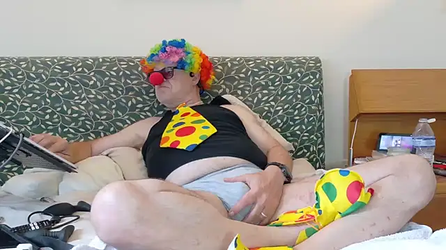 Snapshot of KinkCentral chatting on June 2026 06:57:02 PM KinkCentral online show from June 2026 06:57:02 PM