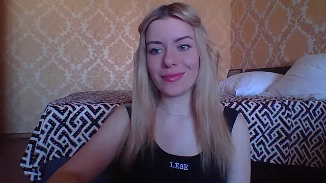 Softy Aura  online show from May 2026 09:39:02 AM