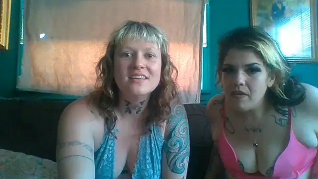 Snapshot of RosieSwitchBitch chatting on June 2026 09:56:02 PM RosieSwitchBitch online show from June 2026 09:56:02 PM