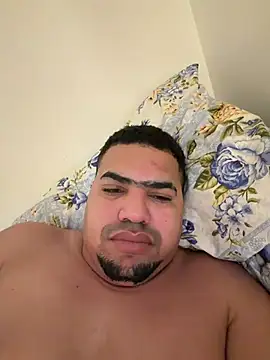 henriquez13 online show from April 2026 01:52:01 AM