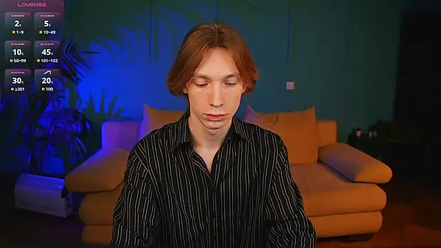 Snapshot of Daniel_Schmidt chatting on May 2026 05:12:01 AM Daniel Schmidt online show from May 2026 05:12:01 AM