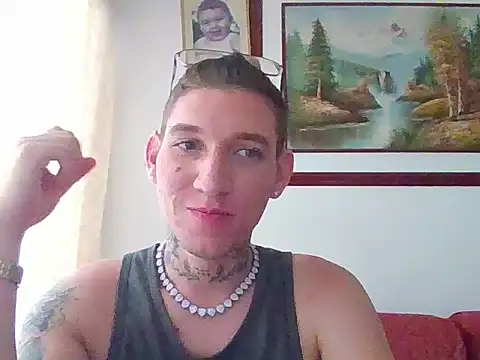 Snapshot of gonzalez_2001 chatting on July 2026 10:47:02 PM gonzalez 2001 online show from July 2026 10:47:02 PM