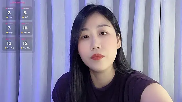 F-Yuwei online show from May 2026 10:31:02 AM