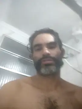 Snapshot of Leonildo2026 chatting on May 2026 01:25:02 AM Leonildo2026 online show from May 2026 01:25:02 AM