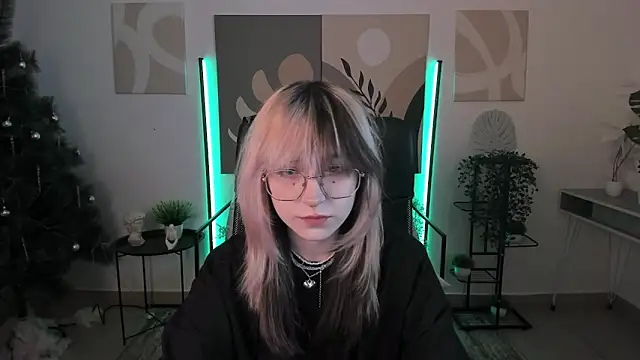 NyxCalderra online show from May 2026 04:40:01 AM
