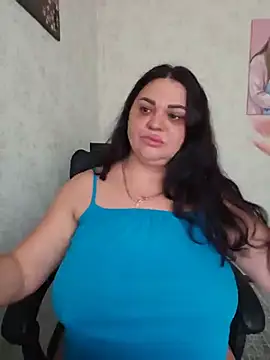 Snapshot of -CUTE-EVVIL- chatting on May 2026 07:49:01 AM -CUTE-EVVIL- online show from May 2026 07:49:01 AM