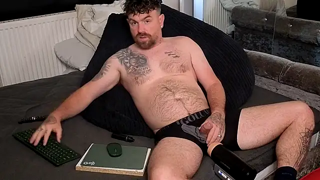 Naughtybihubbyxx online show from May 2026 08:30:01 AM