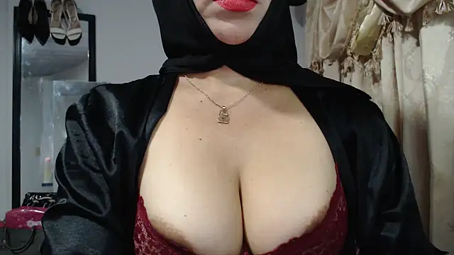 nadia  abaud online show from July 2026 12:51:01 AM