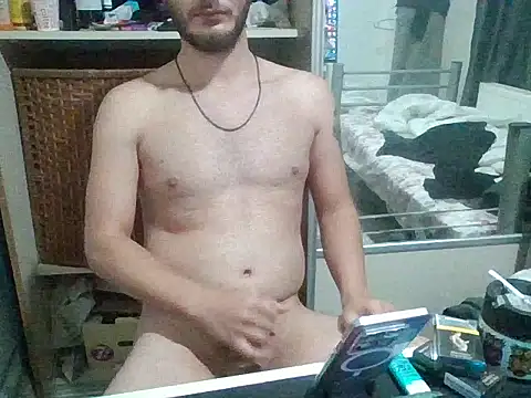 Snapshot of Guitarist-man chatting on August 2026 01:05:02 AM Guitarist-man online show from August 2026 01:05:02 AM