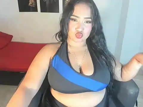 Snapshot of Curvybigassx chatting on July 2026 03:04:01 AM Curvybigassx online show from July 2026 03:04:01 AM