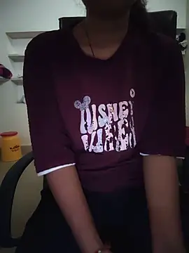 ESHA-LOVE online show from June 2026 07:21:01 AM