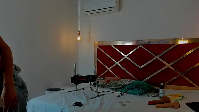 Snapshot of sexx_goddess chatting on June 2026 01:43:01 AM sexx goddess online show from June 2026 01:43:01 AM
