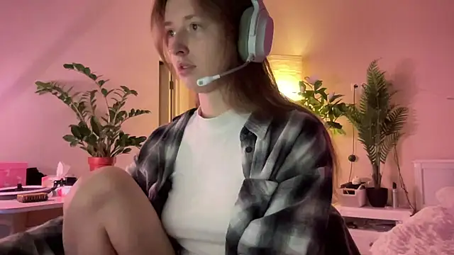 Snapshot of she_tora69 chatting on July 2026 12:20:02 AM she tora69 online show from July 2026 12:20:02 AM