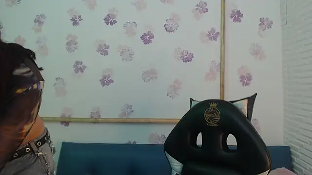 Karol prescot online show from April 2026 02:10:02 PM