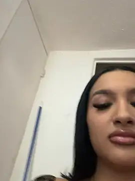 latinadollxo online show from April 2026 02:37:01 PM