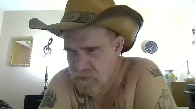 Snapshot of Caesar_Baxter chatting on April 2026 10:27:01 PM Caesar Baxter online show from April 2026 10:27:01 PM