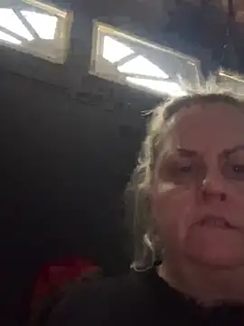 Bruiserboomer2 online show from May 2026 07:18:02 PM