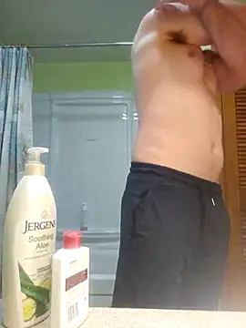 Snapshot of Jaylovski96 chatting on May 2026 04:37:01 PM Jaylovski96 online show from May 2026 04:37:01 PM