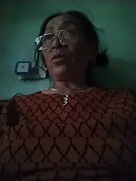 Snapshot of mouth22 chatting on May 2026 05:57:02 AM mouth22 online show from May 2026 05:57:02 AM
