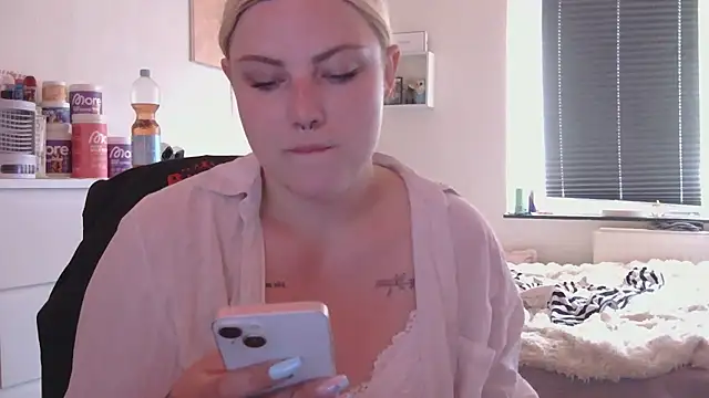 Snapshot of josi-420 chatting on July 2026 12:22:02 PM josi-420 online show from July 2026 12:22:02 PM