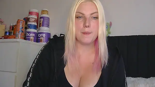Snapshot of josi-420 chatting on July 2026 05:48:02 PM josi-420 online show from July 2026 05:48:02 PM