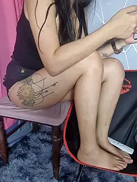 Snapshot of Bad_bish21 chatting on May 2026 08:08:02 AM Bad bish21 online show from May 2026 08:08:02 AM