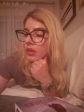 Snapshot of Goddess-Anne chatting on May 2026 01:23:02 AM Goddess-Anne online show from May 2026 01:23:02 AM