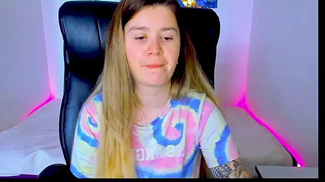 Snapshot of Natali_Secret chatting on May 2026 10:23:02 AM Natali Secret online show from May 2026 10:23:02 AM