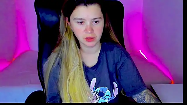 Snapshot of Natali_Secret chatting on June 2026 04:17:02 PM Natali Secret online show from June 2026 04:17:02 PM