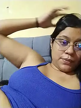 zoehot07 online show from June 2026 09:15:02 AM