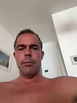 Riccardo86xx online show from June 2026 09:25:02 AM