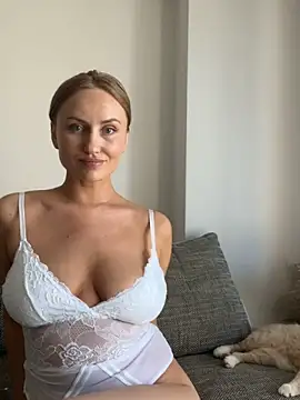 babypearl99 online show from April 2026 12:25:02 PM