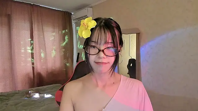 Snapshot of Akiba_cute chatting on July 2026 05:56:01 AM Akiba cute online show from July 2026 05:56:01 AM