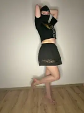 SweetyLucy555 online show from May 2026 09:46:01 PM