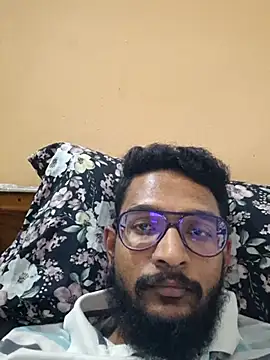 Snapshot of kangaroo_man1 chatting on May 2026 06:24:01 PM kangaroo man1 online show from May 2026 06:24:01 PM