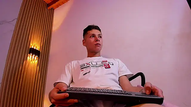 IM ANGELPRESTON online show from May 2026 11:37:01 AM