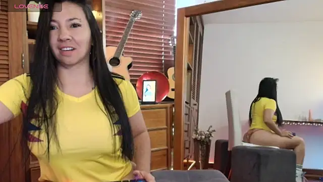 Snapshot of Taliapeach chatting on July 2026 01:50:02 PM Taliapeach online show from July 2026 01:50:02 PM