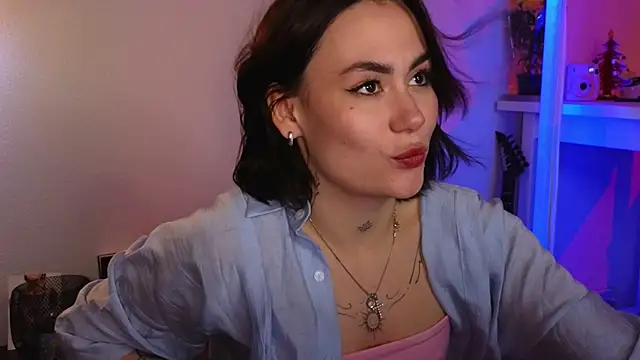 viktoriamoore online show from May 2026 06:47:02 PM